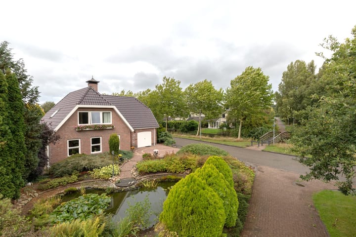Tjalk 4 in Zuidhorn