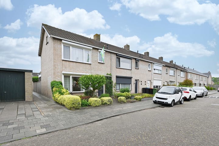 Foto van woning Tjalkstraat 1, Oudenbosch
