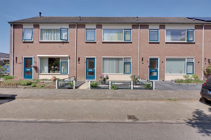 Tjalkstraat 20 in Tolkamer foto