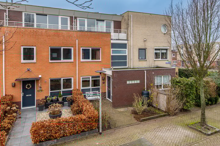 Tjalkstraat 4 in Lisse foto