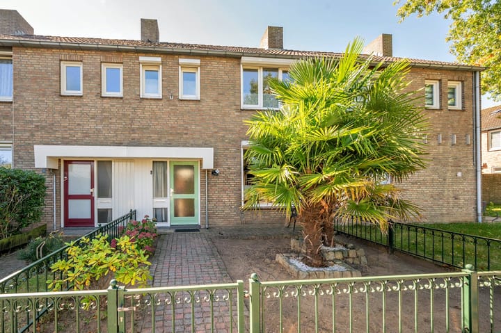 Foto van woning Tjarda van Starkenborghstraat 28, Roermond