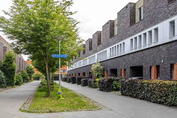Tjerk Bolhuisstraat 11 in Groningen foto