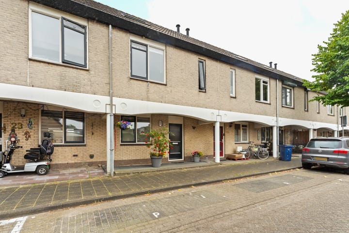 Tjeukemeerstraat 25 in Almere foto