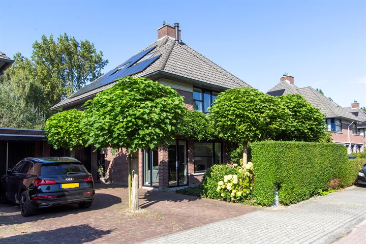 Toernooiveld 34 in Almere foto