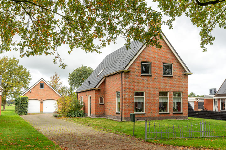 Tolheksleane 8 in Frieschepalen