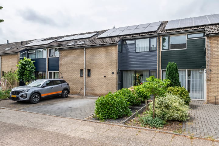 Tollenhof 23 in Kesteren foto