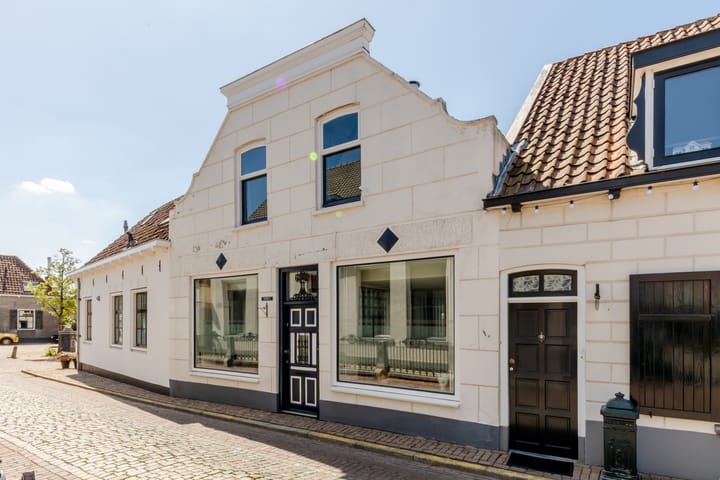 Tolstraat 1 in Geervliet foto