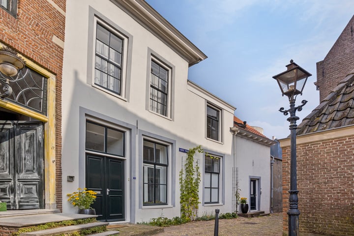 Tolstraat 19 in Zaltbommel foto