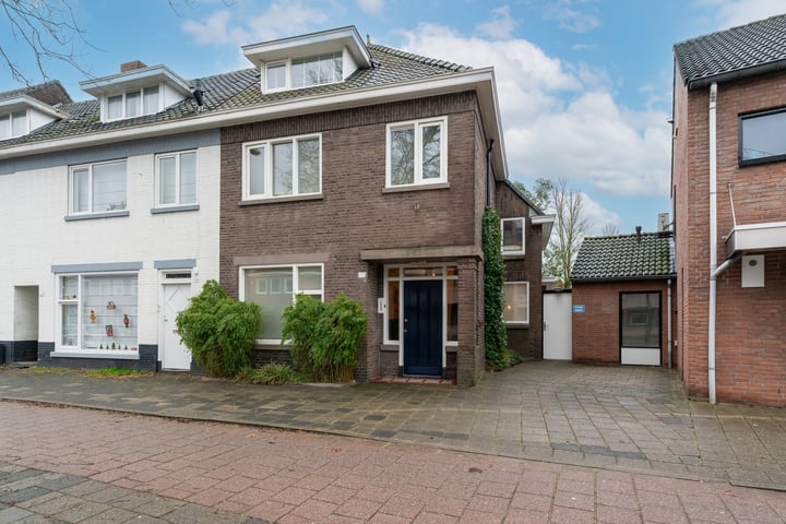Tongelresestraat 352 in Eindhoven foto