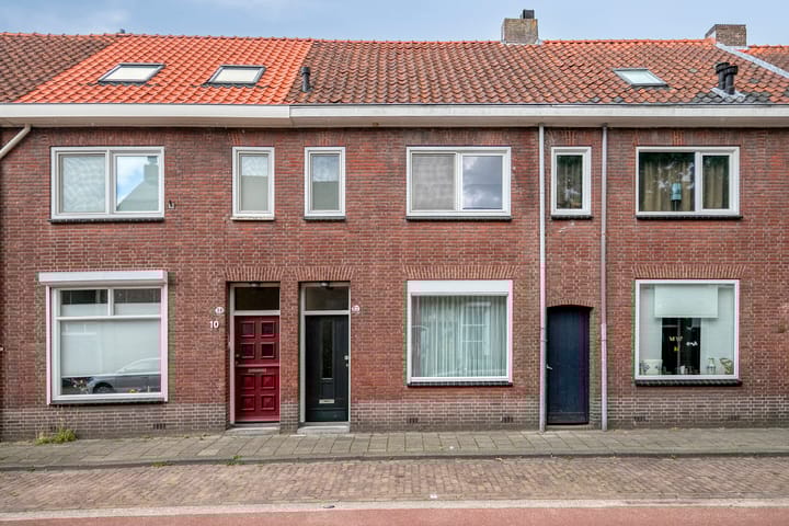 Tongerlose Hoefstraat 12 in Tilburg foto