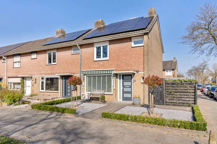 Topaasstraat 54 in Nijmegen foto