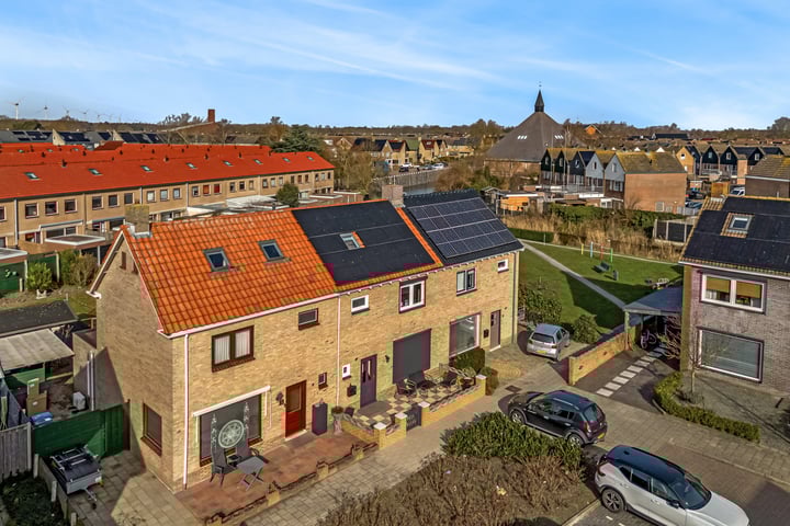 Topshoofd 11 in Urk foto