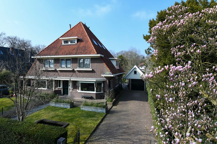 Torenlaan 12 in Baarn