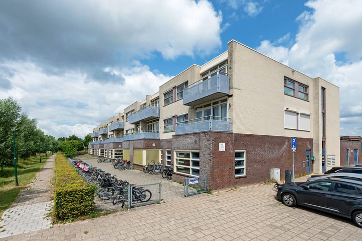 Torenmuur 13 in Houten foto