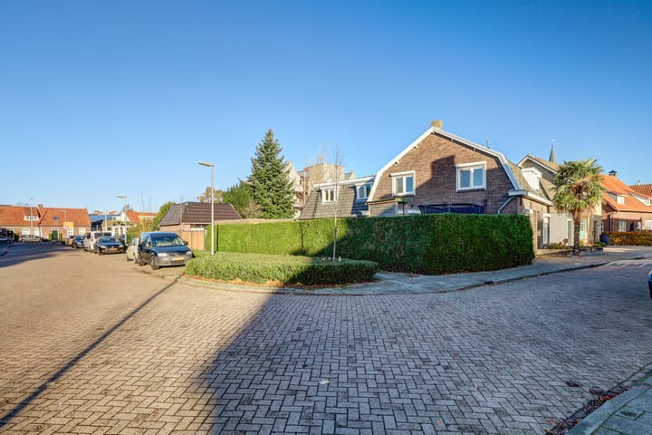 Torenstraat 1 in Vlijmen