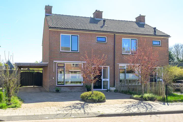 Torenstraat 16 in Kolhorn foto