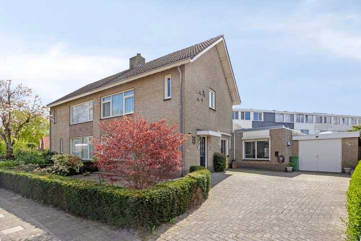 Torenstraat 16 in Vlijmen foto