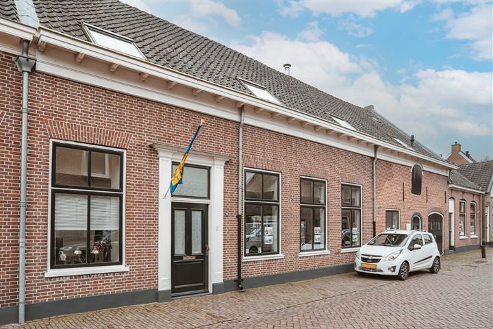 Torenstraat 39 in Heukelum foto