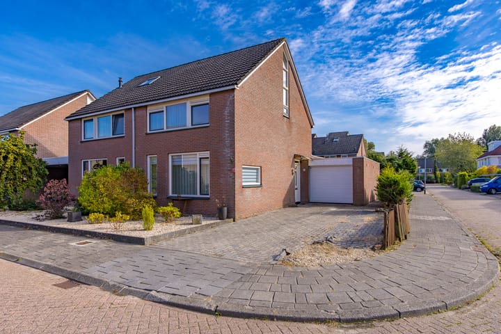 Tormentilstraat 90 in Groningen foto