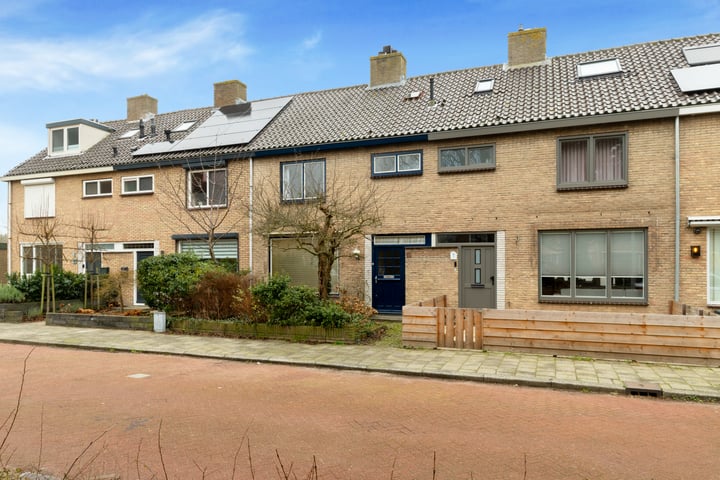 Toscanestraat 11 in Heemskerk foto