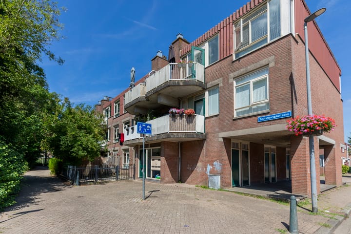 Toutenburgplantsoen 29 in Rotterdam foto