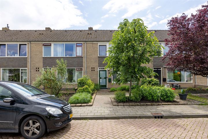 Toutenburgstraat 17 in Burum foto