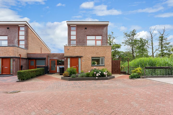 Touwbaan 27 in Alblasserdam foto