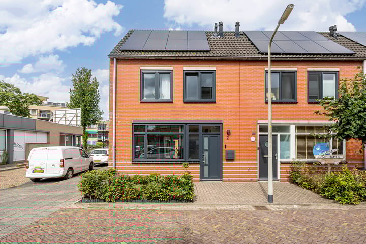 Touwslagerstraat 2 in Beverwijk foto