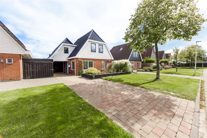 Trasmolen 14 in Makkum foto