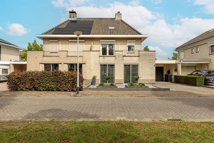 Tremolietdijk 9 in Roosendaal