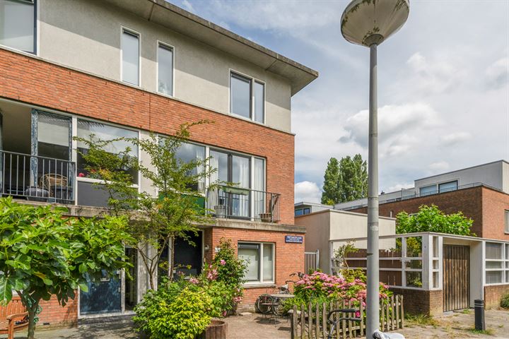 Tretjakovlaan 63 in Amsterdam foto