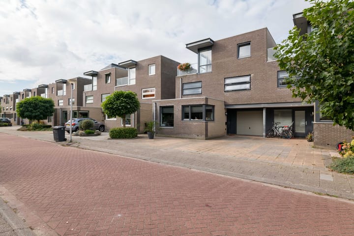 Triathlonweg 11 in Hellevoetsluis foto