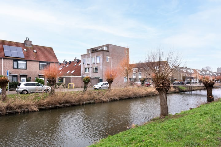 Trijn Hullemanlaan 126 in Amsterdam foto