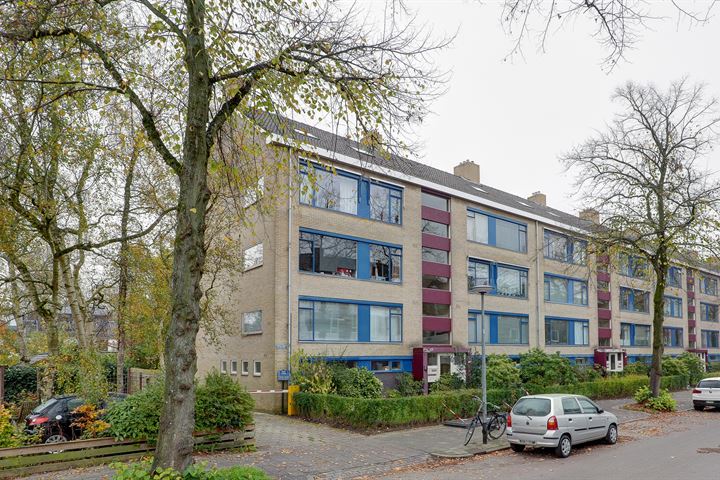 Troelstralaan 6 in Groningen foto