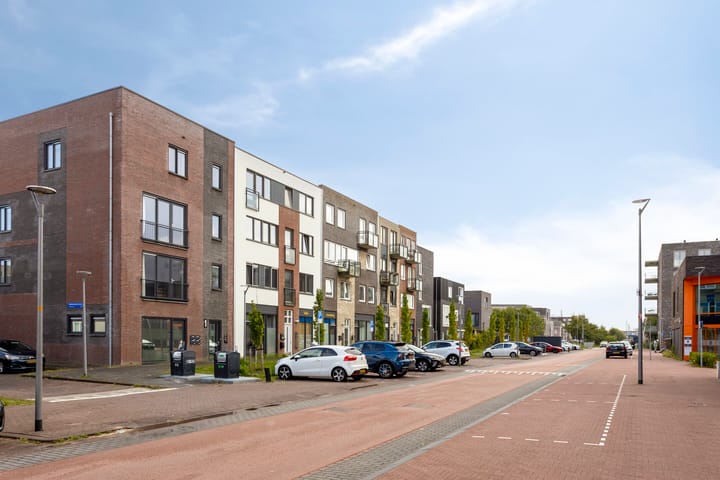 Trojestraat 1C in Almere foto