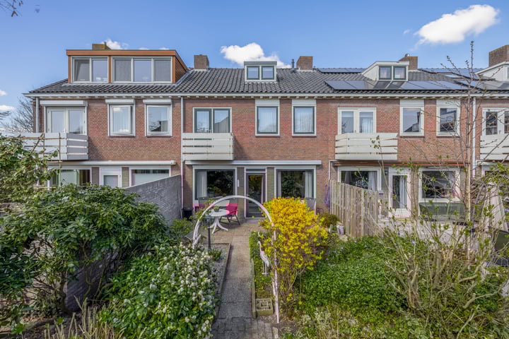 Trompenburg 17 in Lisse foto