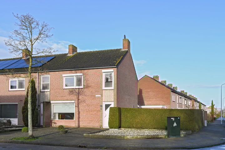 Tromplaan 2 in Weert foto