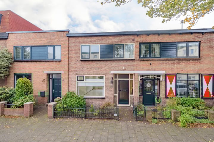 Trompstraat 143 in IJmuiden foto