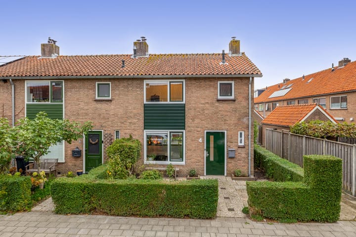 Trompstraat 4 in Rozenburg foto