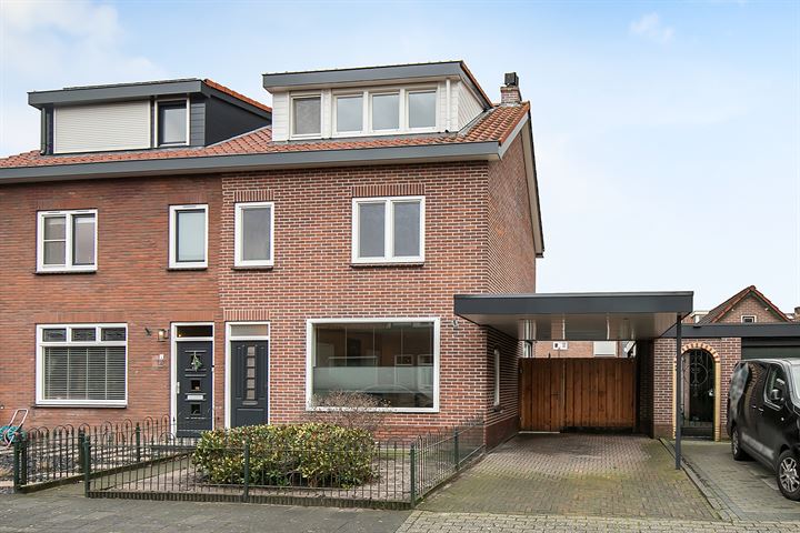 Trompstraat 7 in Bunschoten-Spakenburg foto