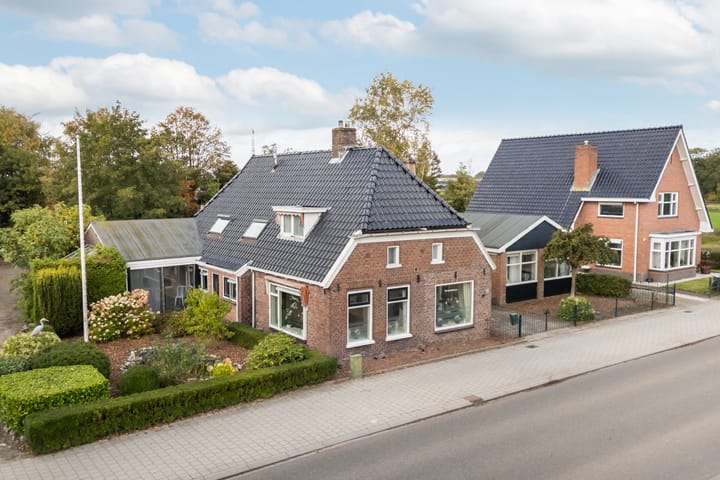 Trynwâldsterdyk 11 in Gytsjerk foto