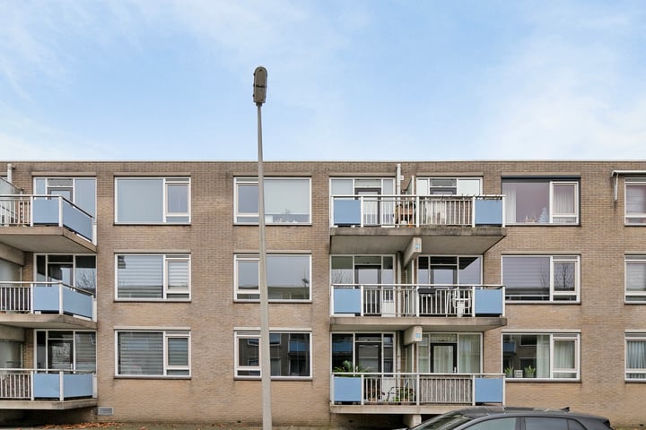 Tsarenhof 127 in Alphen aan den Rijn foto