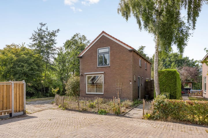 Tsjerkeleane 7 in Langezwaag foto