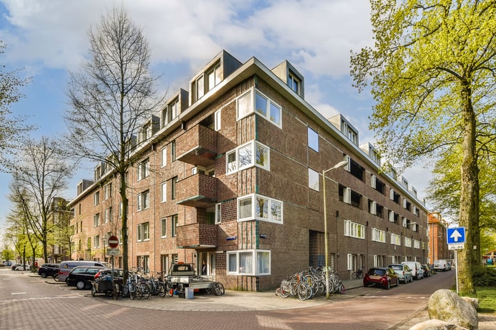 Tugelaweg 43A in Amsterdam