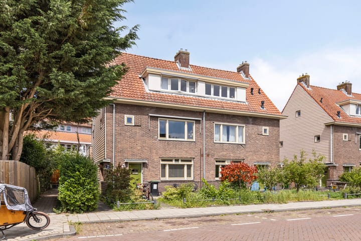 Tuinbouwstraat 158 in Amsterdam foto