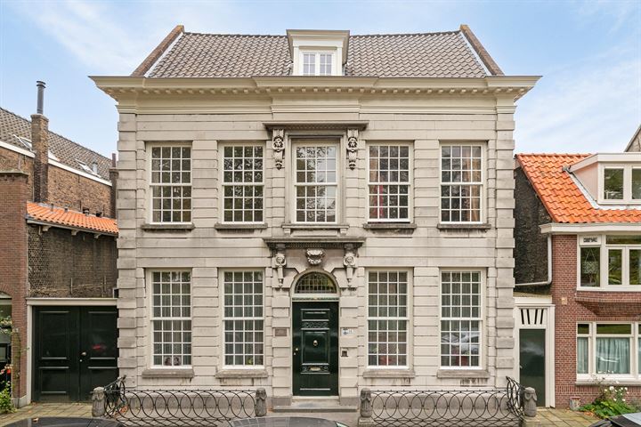 Tuinlaan 24 in Schiedam foto