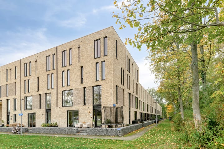 Tulastraat 25 in Rotterdam foto