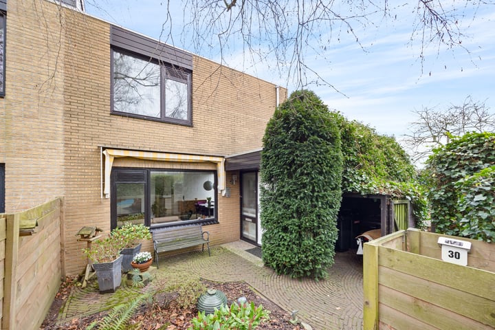 Tulpentuin 30 in Voorburg foto