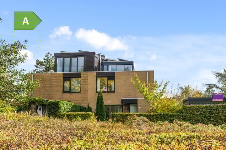 Tulpentuin 90 in Voorburg