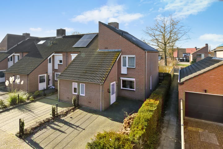 Tulpstraat 11 in Weert foto